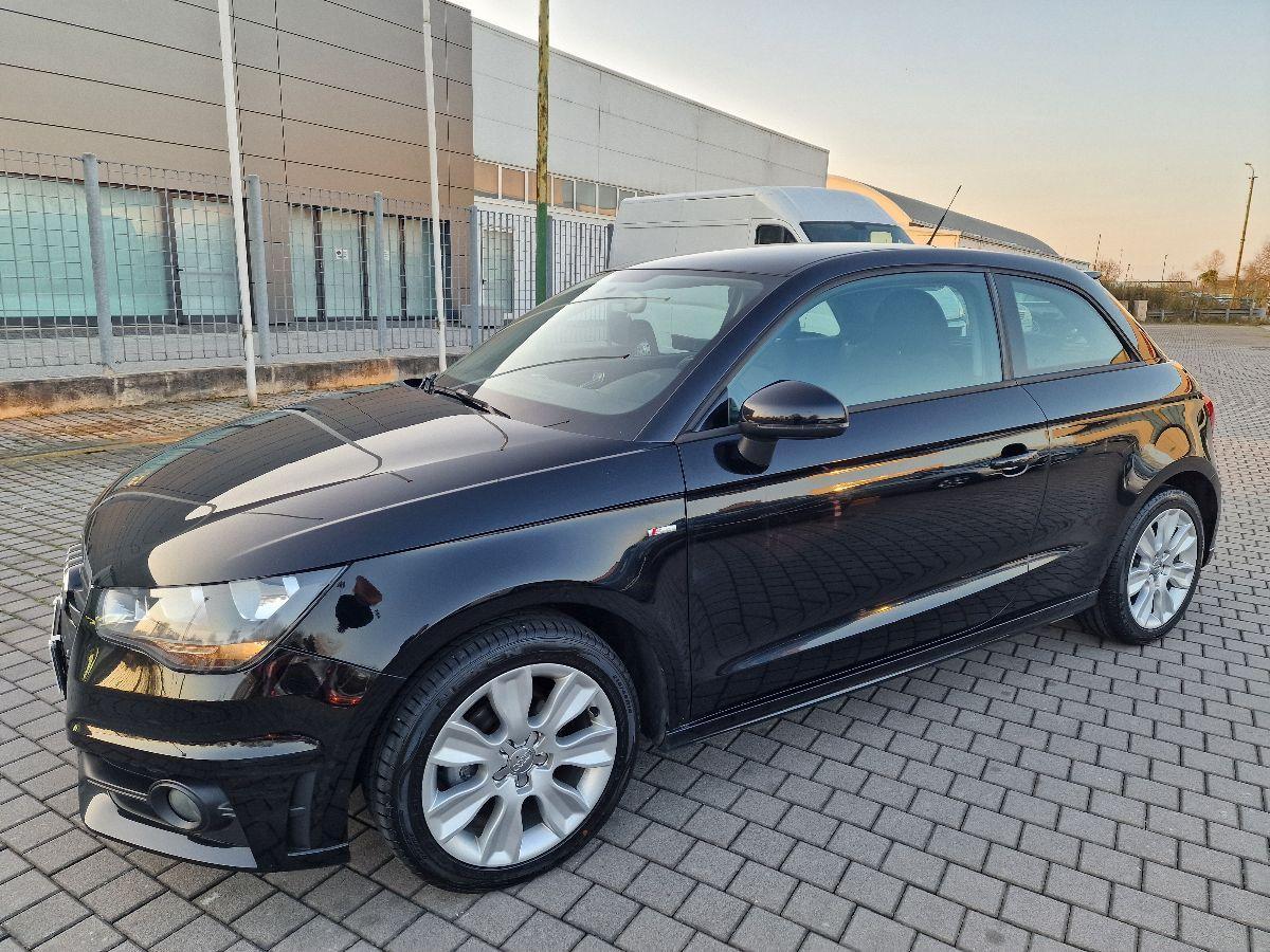 AUDI - A1 - 1.2 TFSI Attraction SLINE NEOPAT