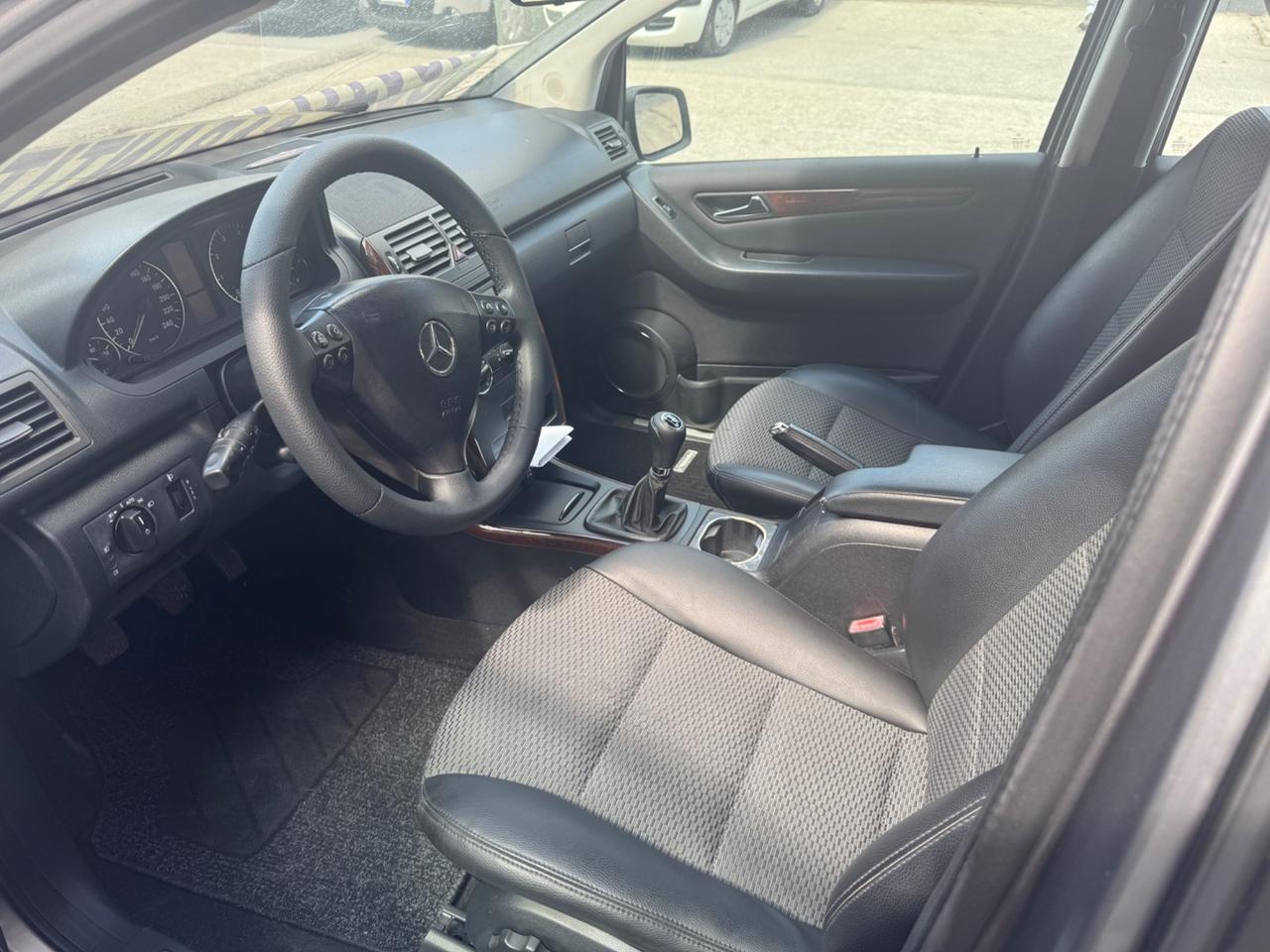 Mercedes-benz A 160 BlueEFFICIENCY Avantgarde