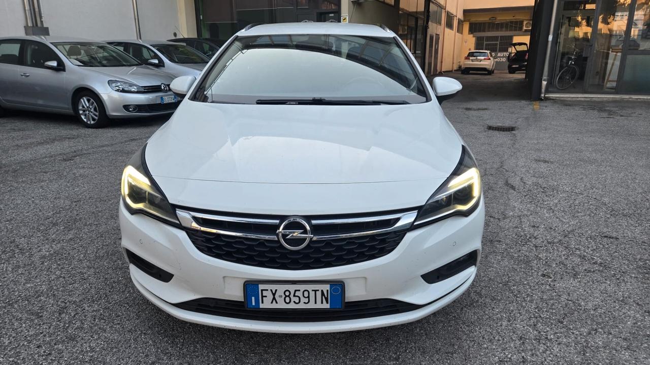 Opel Astra 1.6 CDTi 136CV aut. Sports Tourer Innovation