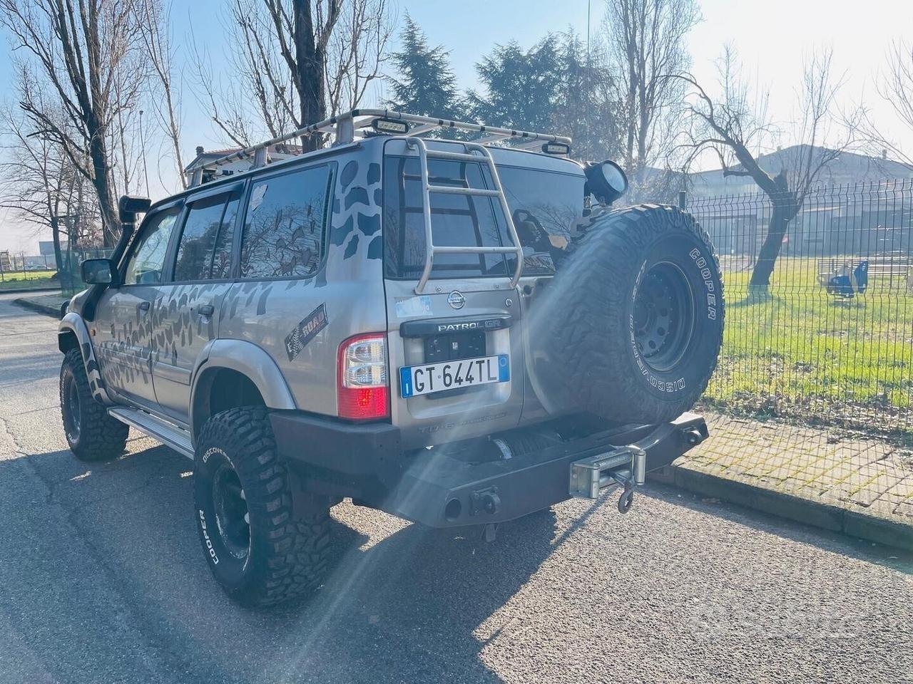 Nissan Patrol GR 4.2 cc SUPER CAR !!!! OK PERMUTE