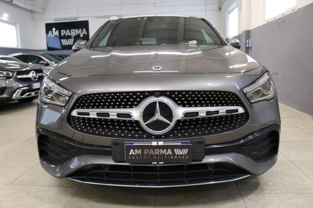 MERCEDES-BENZ GLA 180 d Automatic Premium