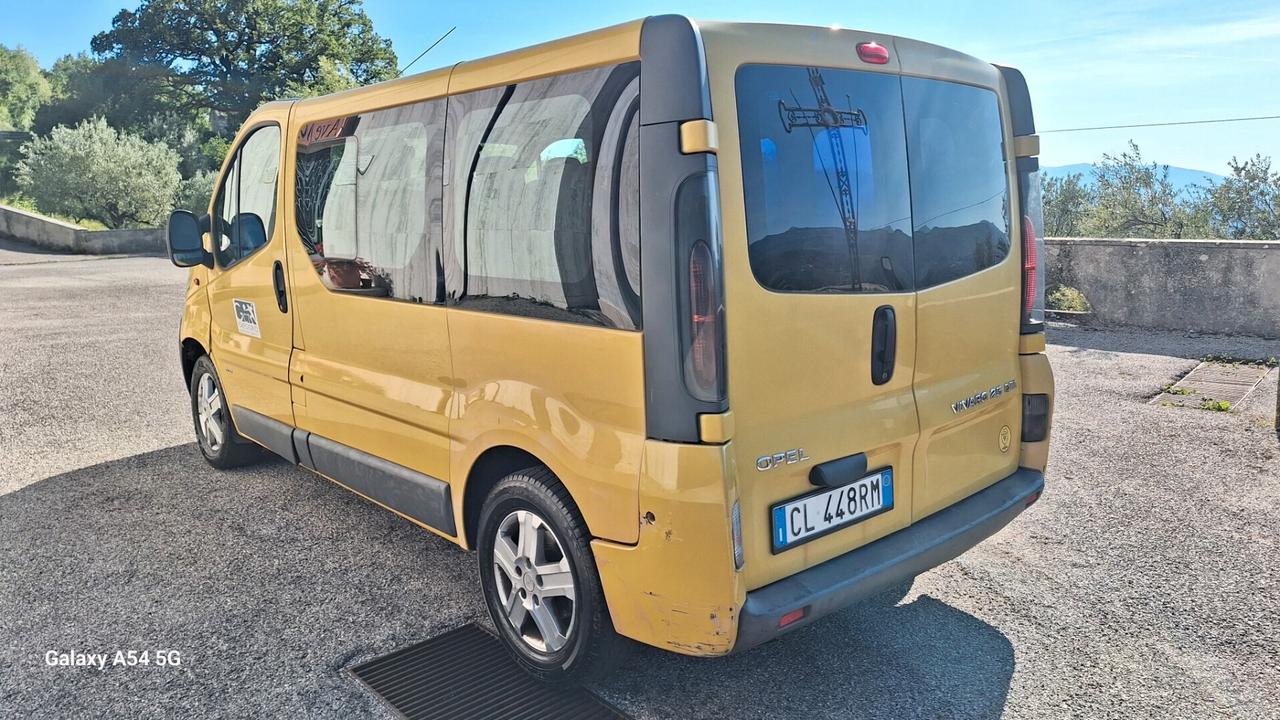 Opel Vivaro 29 2.5 DTI PC-TN Combi