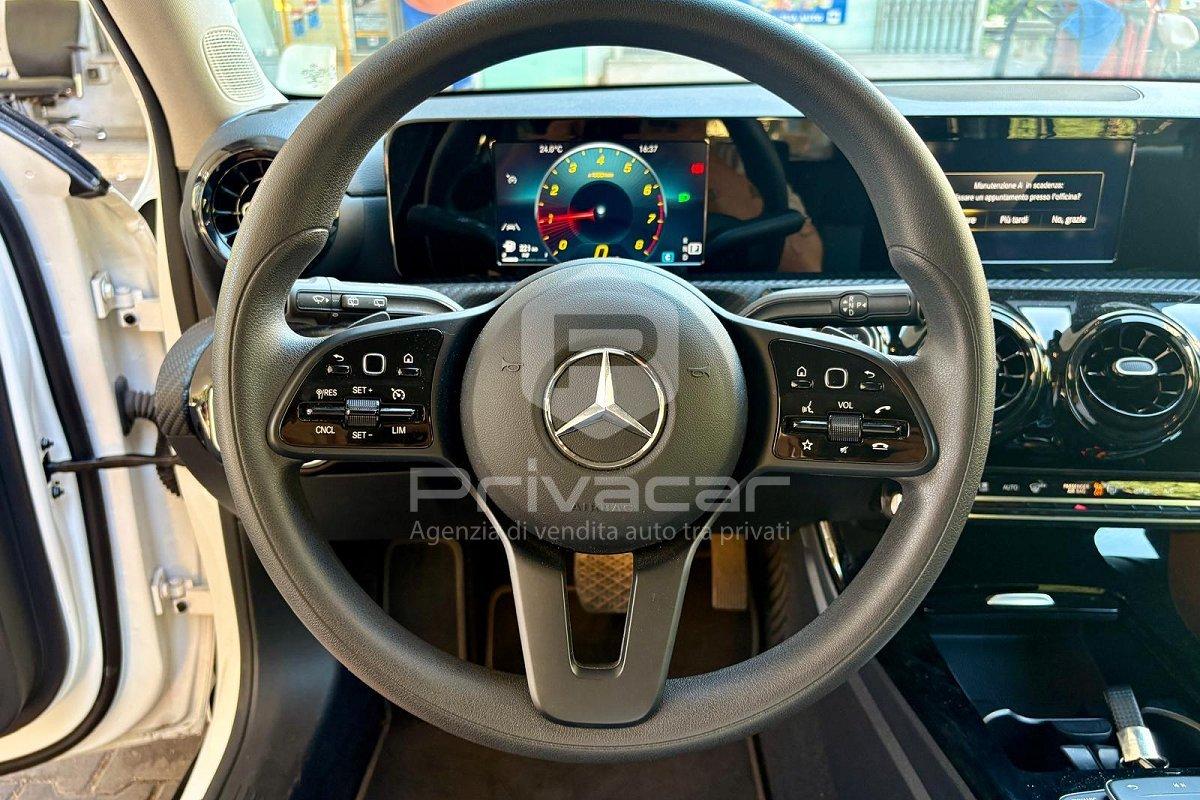 MERCEDES A 180 Automatic Business