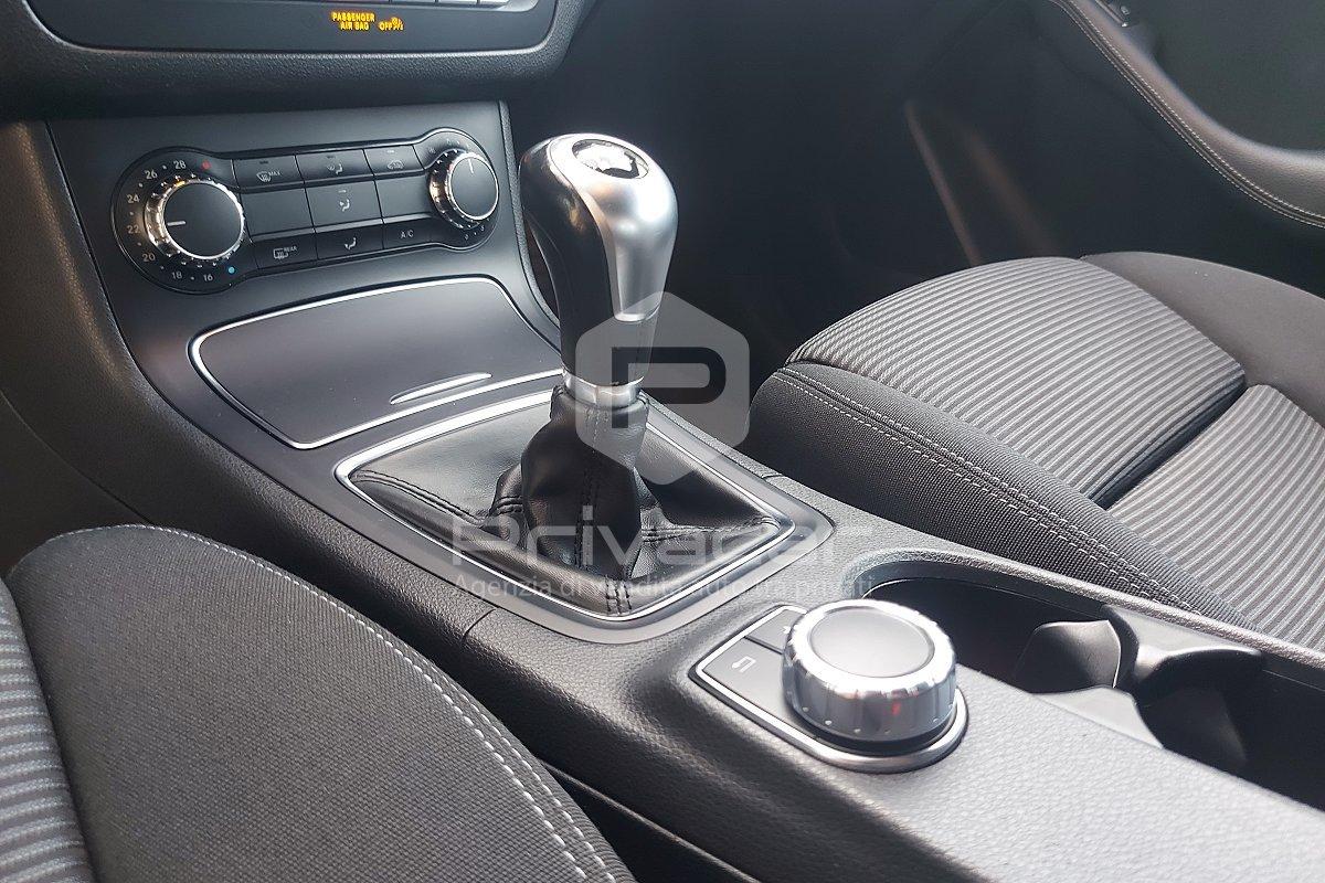 MERCEDES B 180 d Business Extra