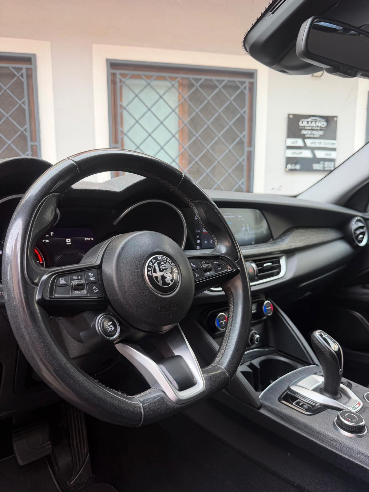 Alfa Romeo Stelvio 2.2 Turbodiesel 190 CV AT8 Q4 Executive