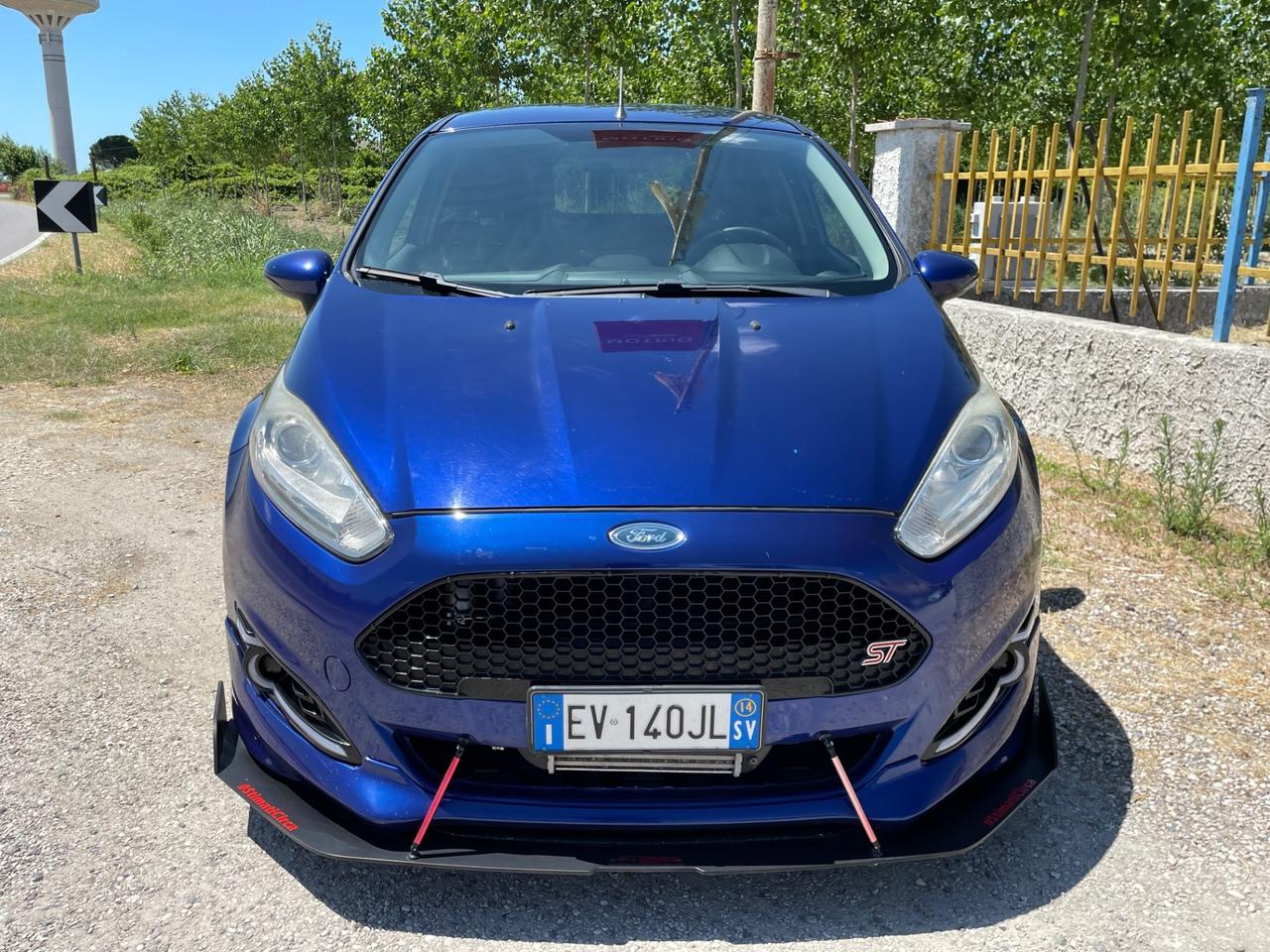Ford Fiesta 1.5 TDCi 75CV 5 porte Titanium