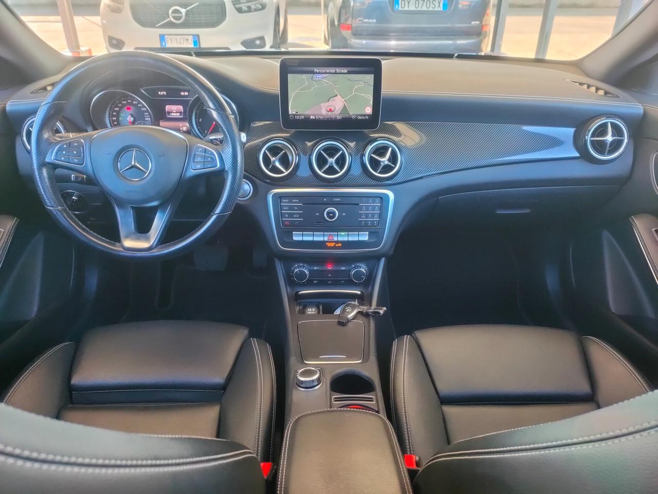 Mercedes-benz CLA 200 D AMG NIGHT EDITION 4Matic Automatico NEOPATENTATI