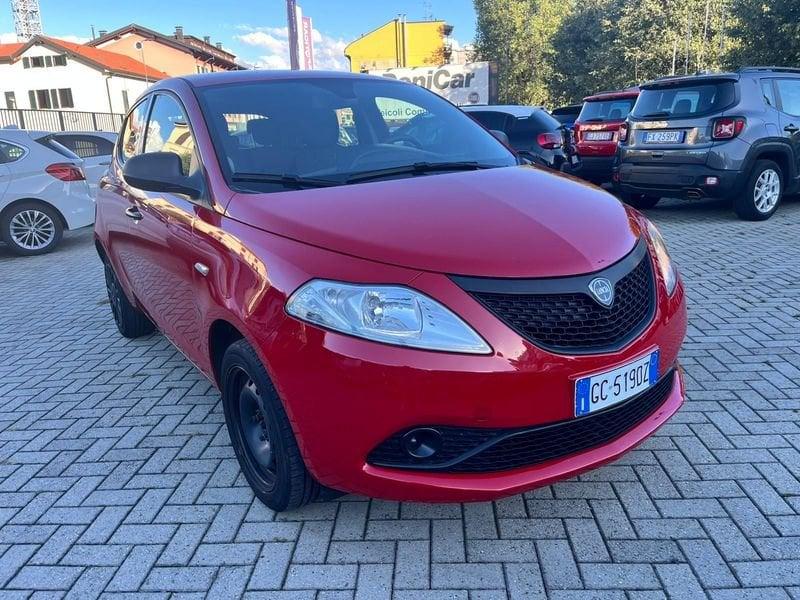 Lancia Ypsilon 1.2 69 CV 5 porte GPL Ecochic Silver