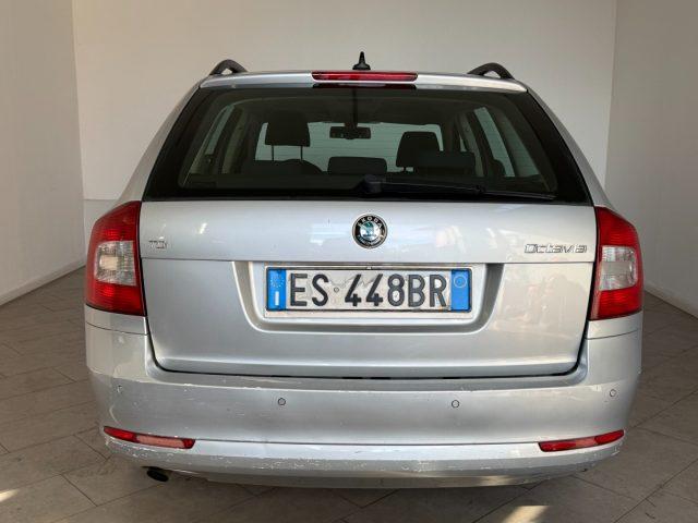 SKODA Octavia 1.6 TDI CR F.AP. Wagon Elegance