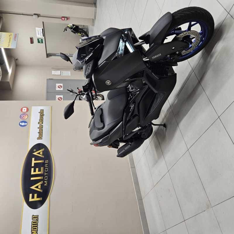 Yamaha X-Max 125 - 2025