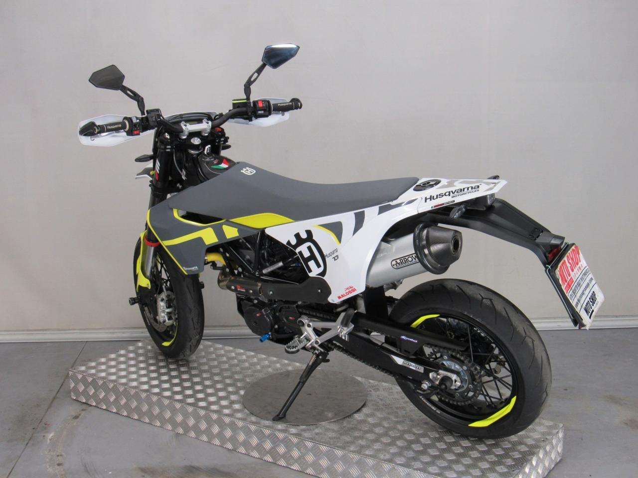 Husqvarna 701 Supermoto SUPERMOTO