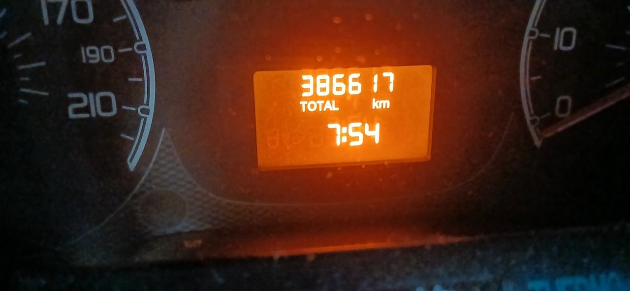 Fiat Doblo 5 posti autocarro