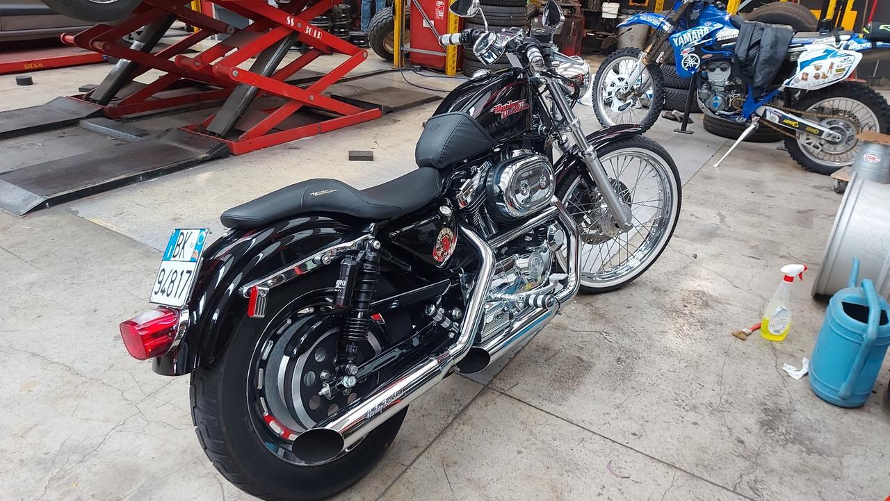 Harley Davidson Sportster 1.2 custom km 4900