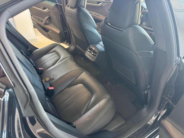 MASERATI Ghibli V6 Diesel Gransport nerissimo Edition