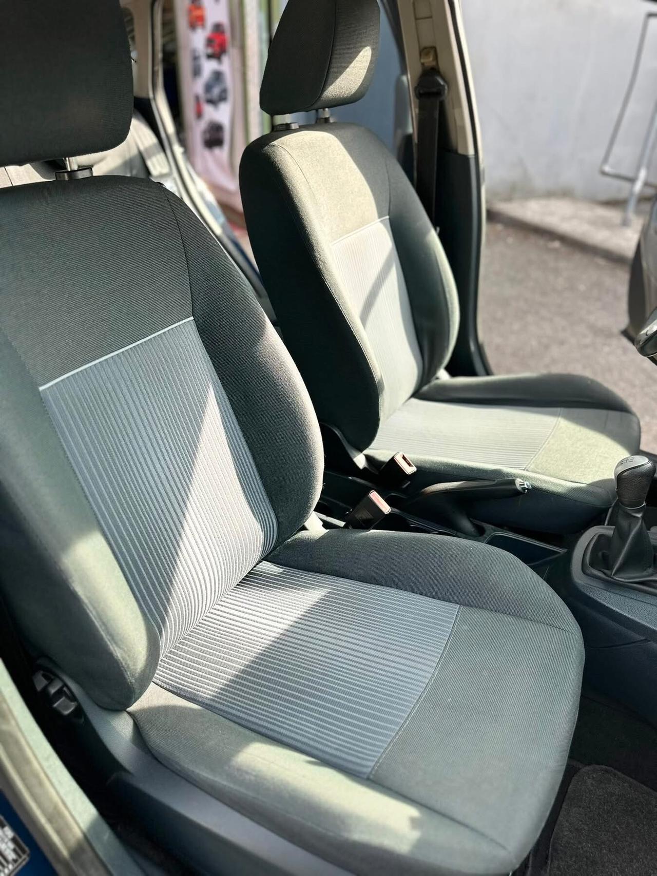 Ford Fiesta 1.4 TDCi 70CV 5 porte Titanium neopatentati