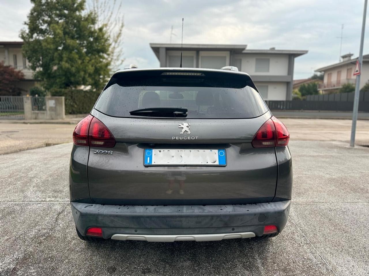 Peugeot 2008 BlueHDi 100 GT Line