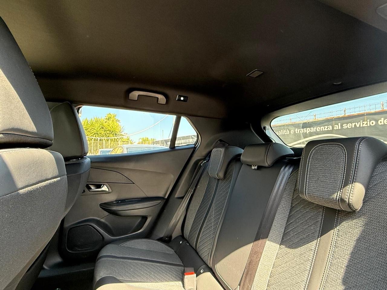 PEUGEOT 2008 2025 AUTOMATICA 130CV BENZINA ALLURE 18000KM