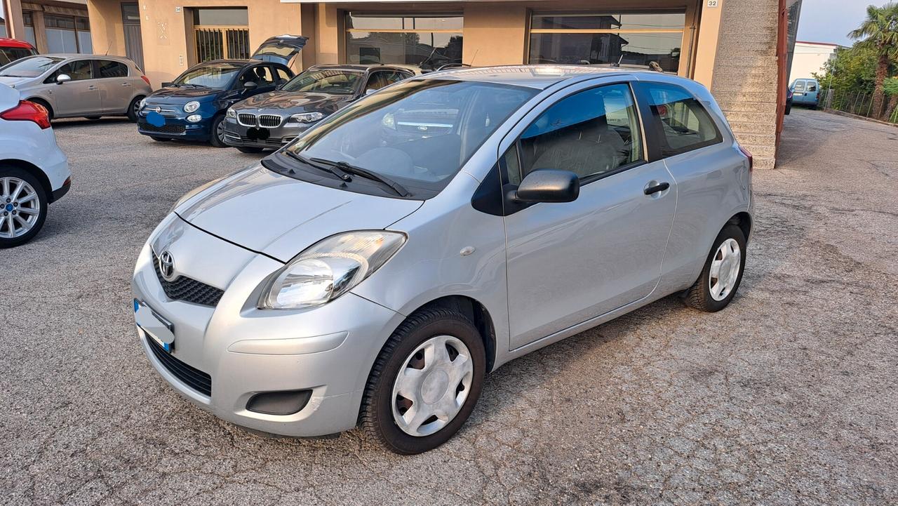 Toyota Yaris 1.3 3 porte OK NEO PATENTATI
