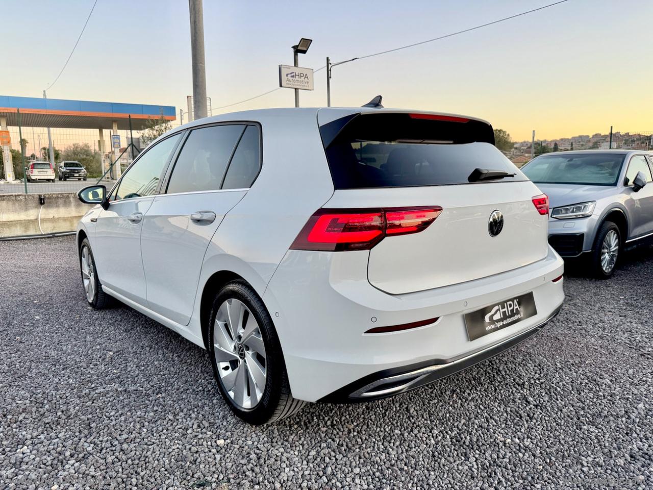 VOLKSWAGEN Golf 1.5 TSI 150CV Style NAVI IQ-LIGHT RETROCAMERA