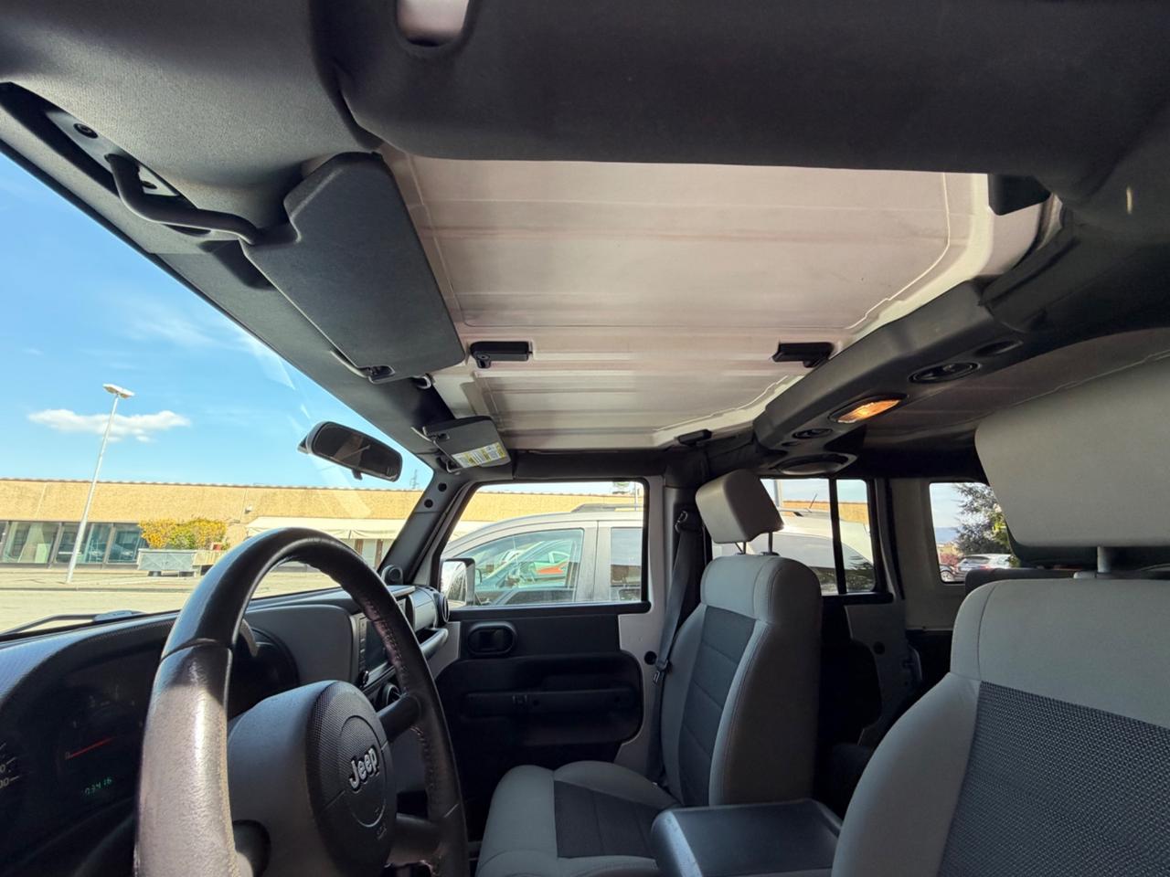 Jeep Wrangler Unlimited 2.8 CRD Sport Auto