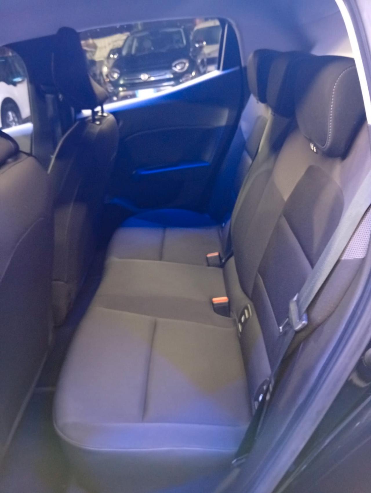 Renault Clio TCe 100 CV 5 porte Intens