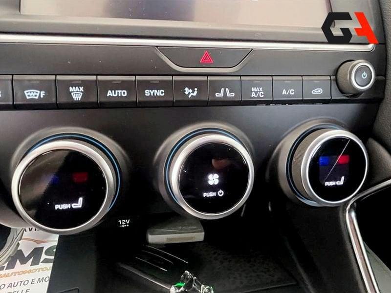 Jaguar E-Pace 2.0D 240 CV AWD aut. S