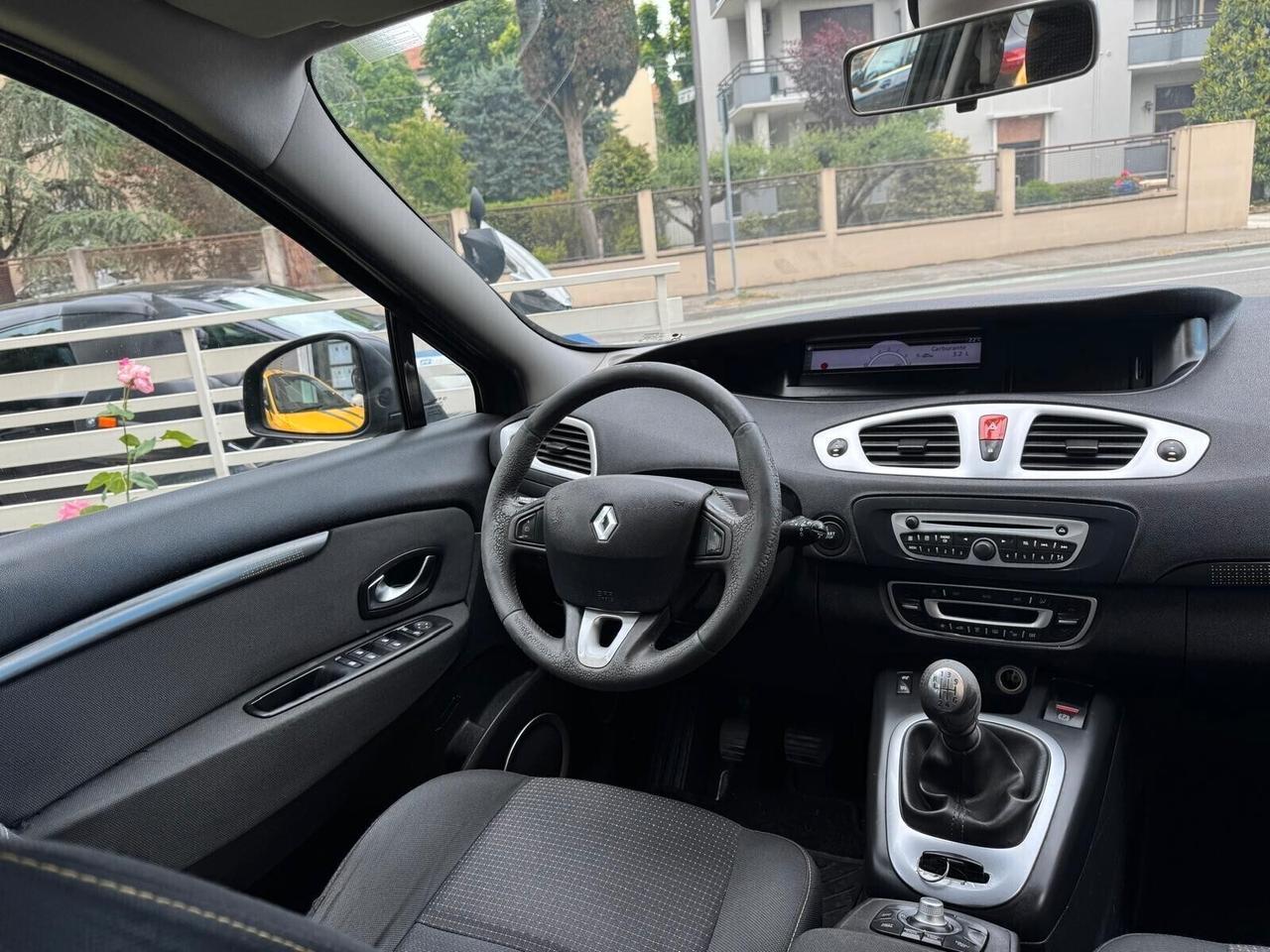 RENAULT SCENIC 1.5 dCi 110cv 7 POSTI NEOPAT