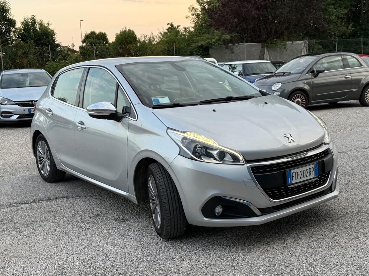 Peugeot 208 PureTech 82 5 porte Access