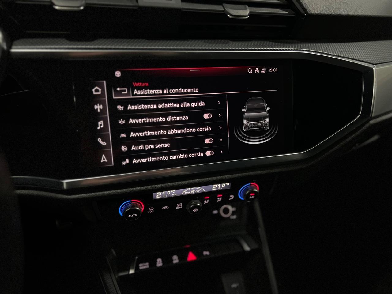 Audi Q3 35 2.0 TDI STronic SLine Quattro 150 cv