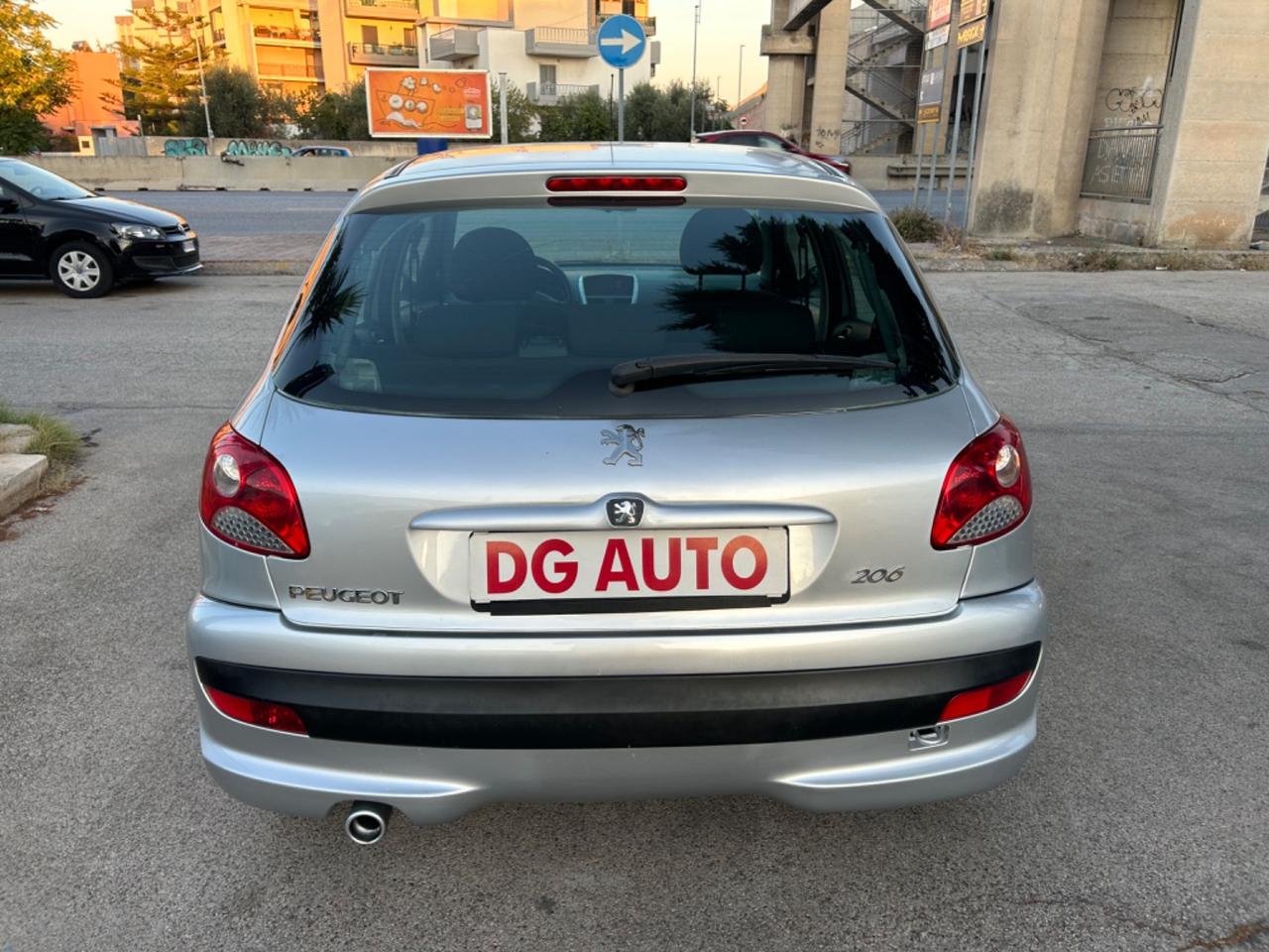 Peugeot 206 1.1 benzina 60 cavalli 2010