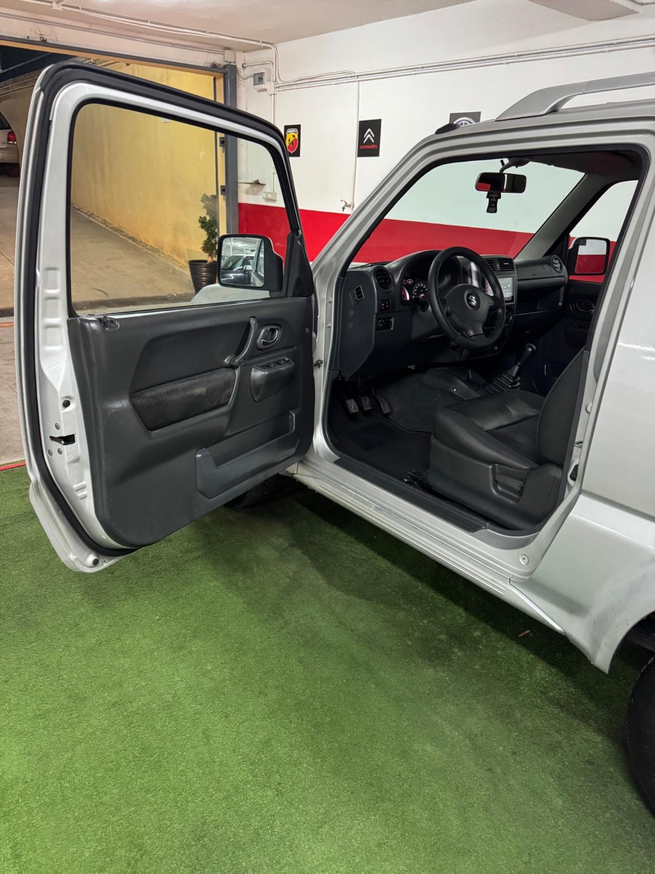 Suzuki Jimny 1.5 DDiS cat 4WD JLX Più