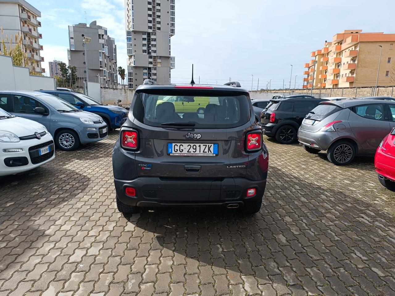 Jeep Renegade 1.3 T4 190CV PHEV 4xe AT6 Business Plus