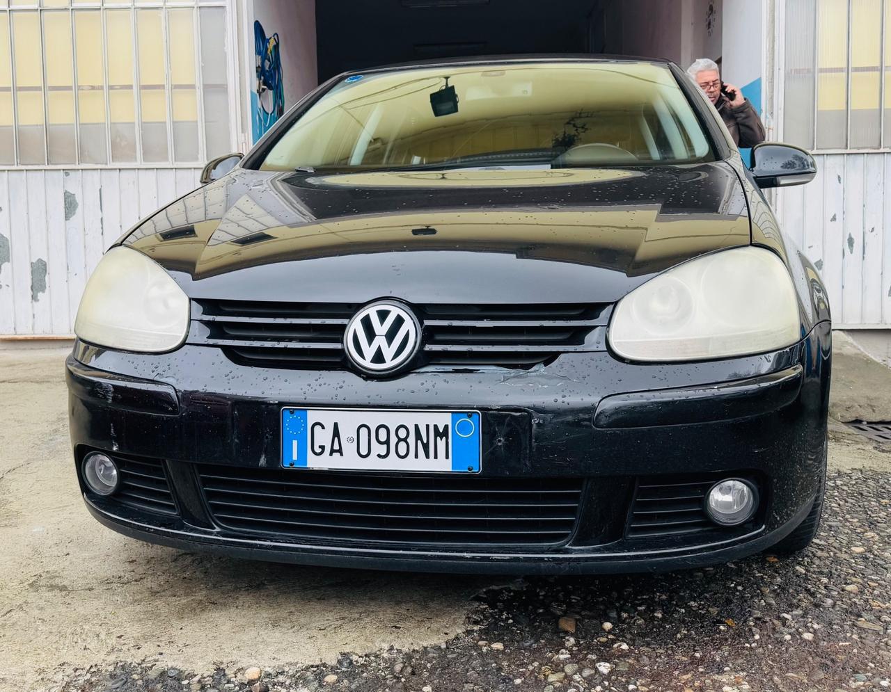 Volkswagen Golf 1.6 5p. Trendline