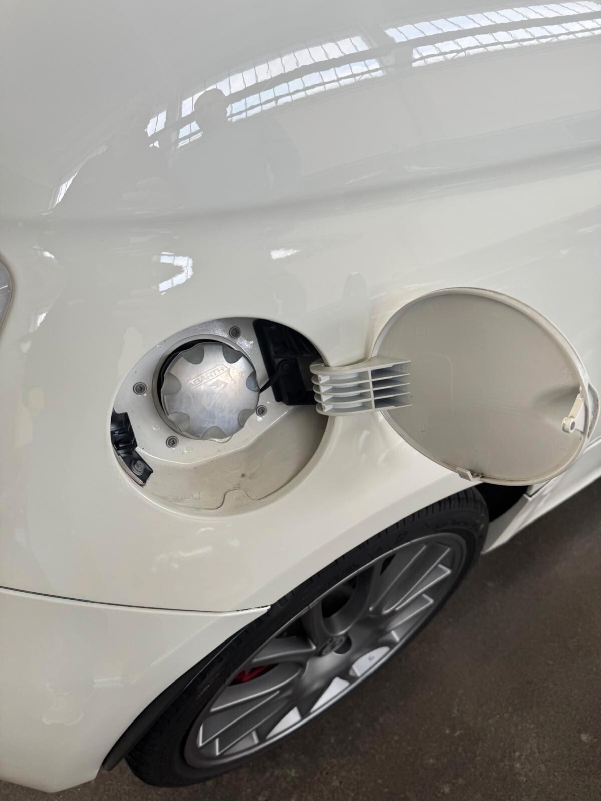 Abarth 595 1.4 Turbo T-Jet 180 CV MTA Competizione