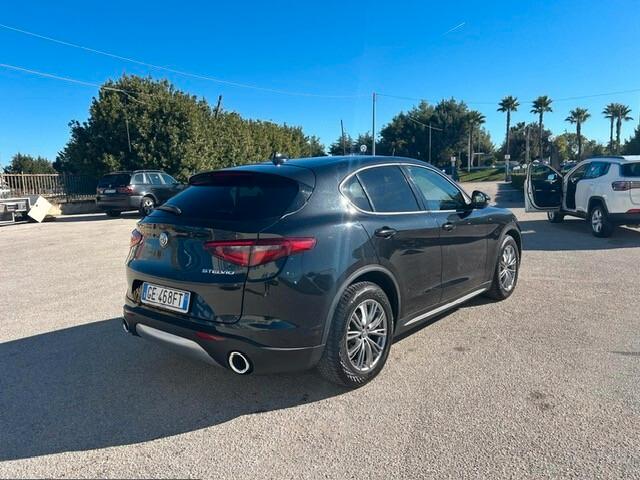 Alfa Romeo Stelvio 2.2 Turbodiesel 160 CV AT8 RWD Business