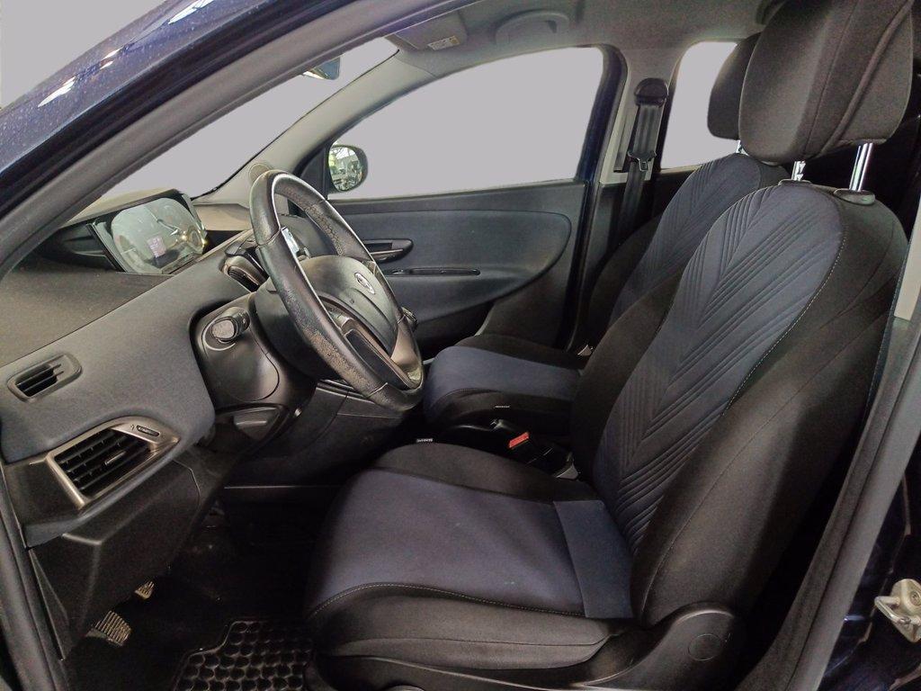 LANCIA Ypsilon 1.0 firefly hybrid silver s&s 70cv del 2021
