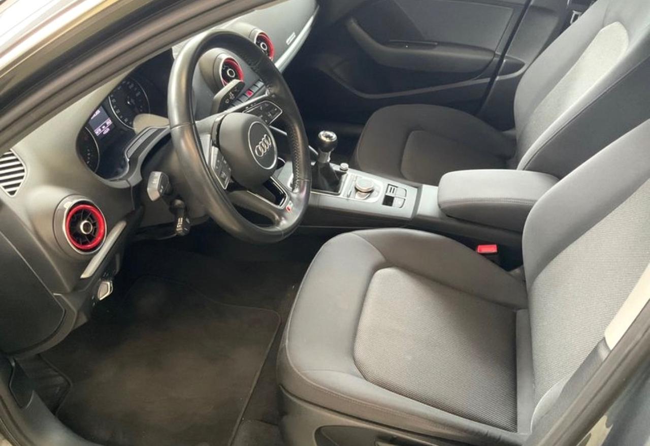 AUDI A3 1.6 Tdi Sportback S-LINE - Led Navi