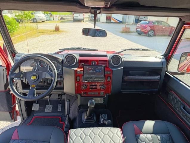 Land Rover Defender 90 SW 2.2 td SW