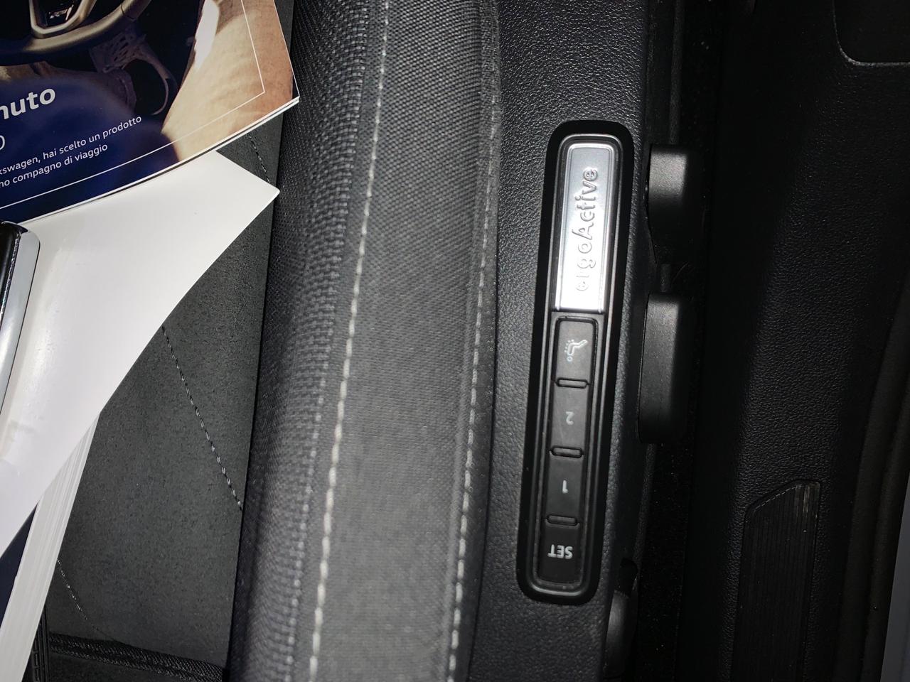 Volkswagen Golf 1.5 eTSI 150 CV EVO ACT DSG Life