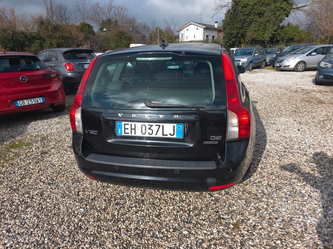 Volvo V50 D2 R-design