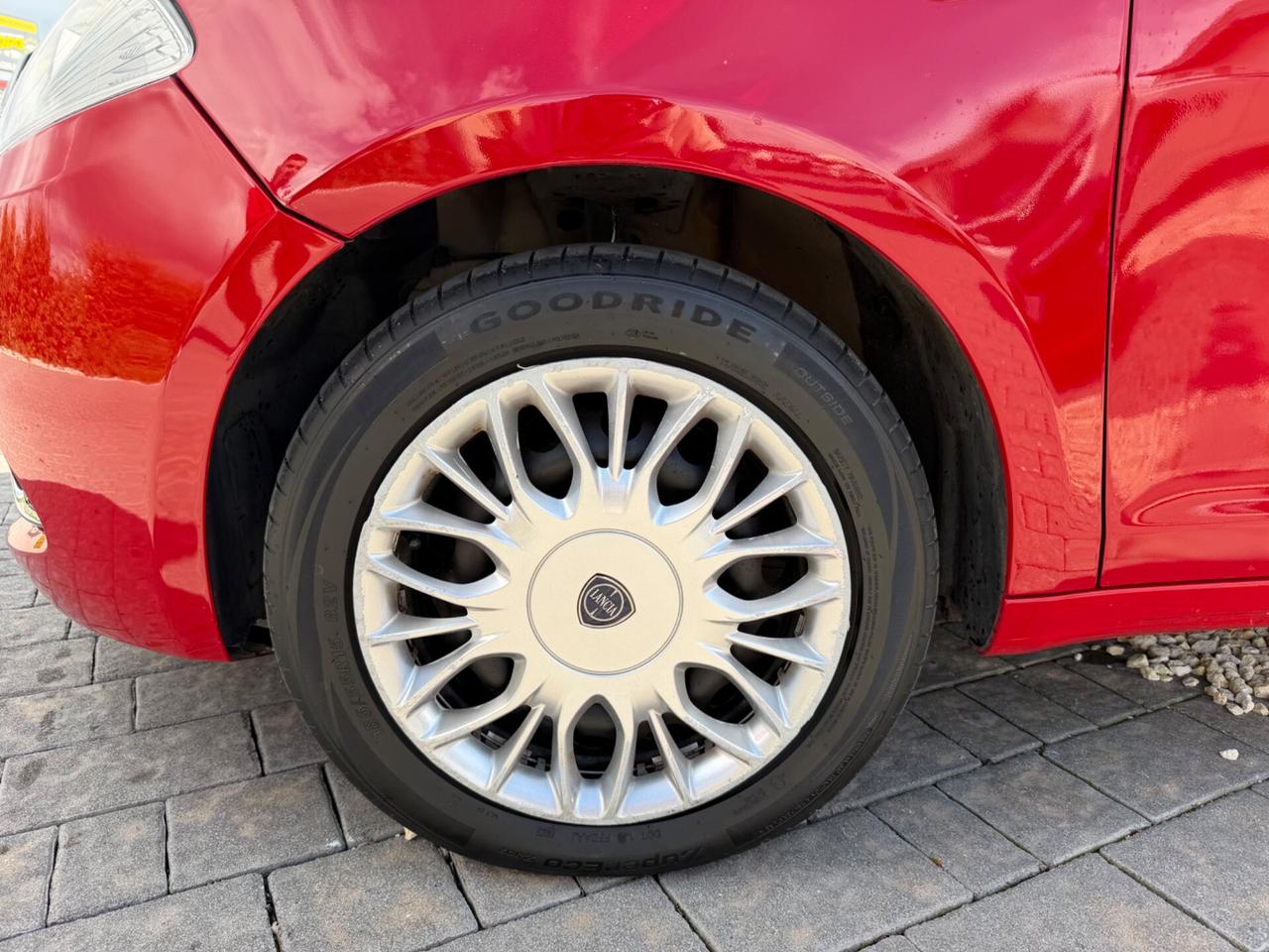 Lancia Ypsilon 1.3 MJT 16V 95 CV 5 porte Euro 6