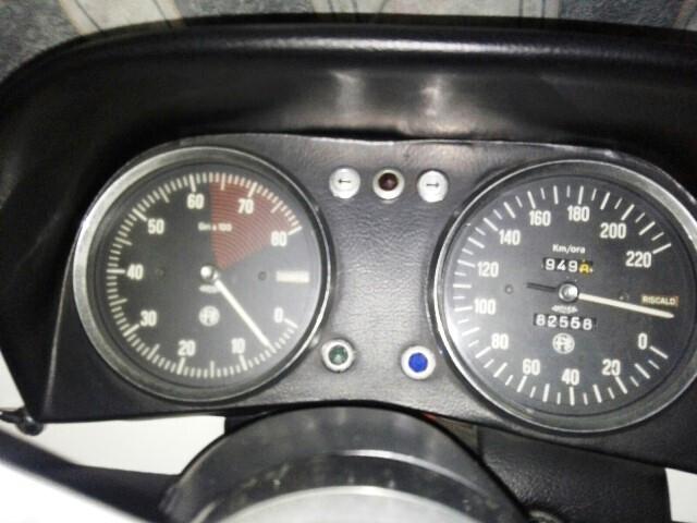 Alfa Romeo Spider 1750 osso di seppia