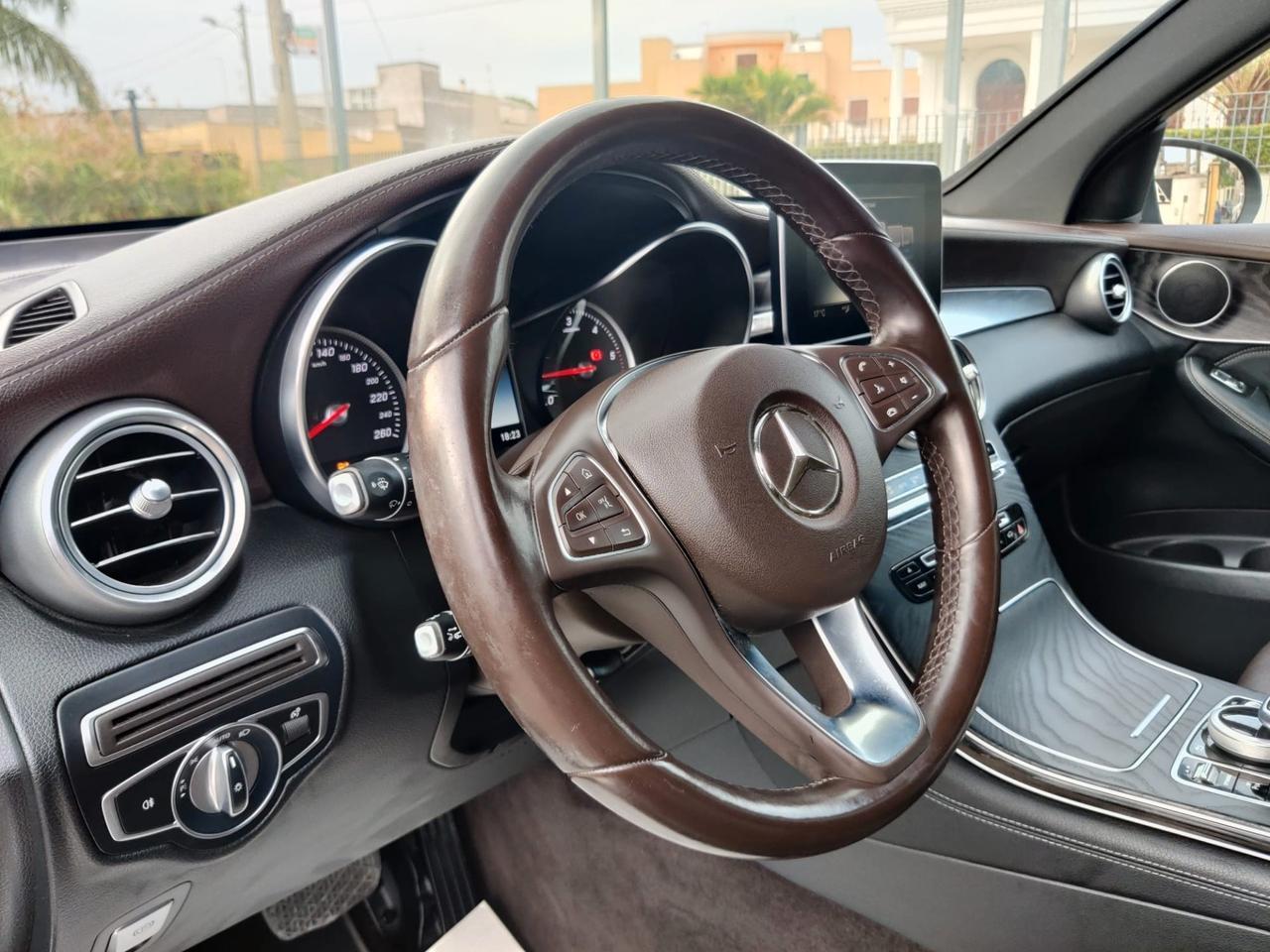 Mercedes-benz Glc 250d navig cam pelle 2017
