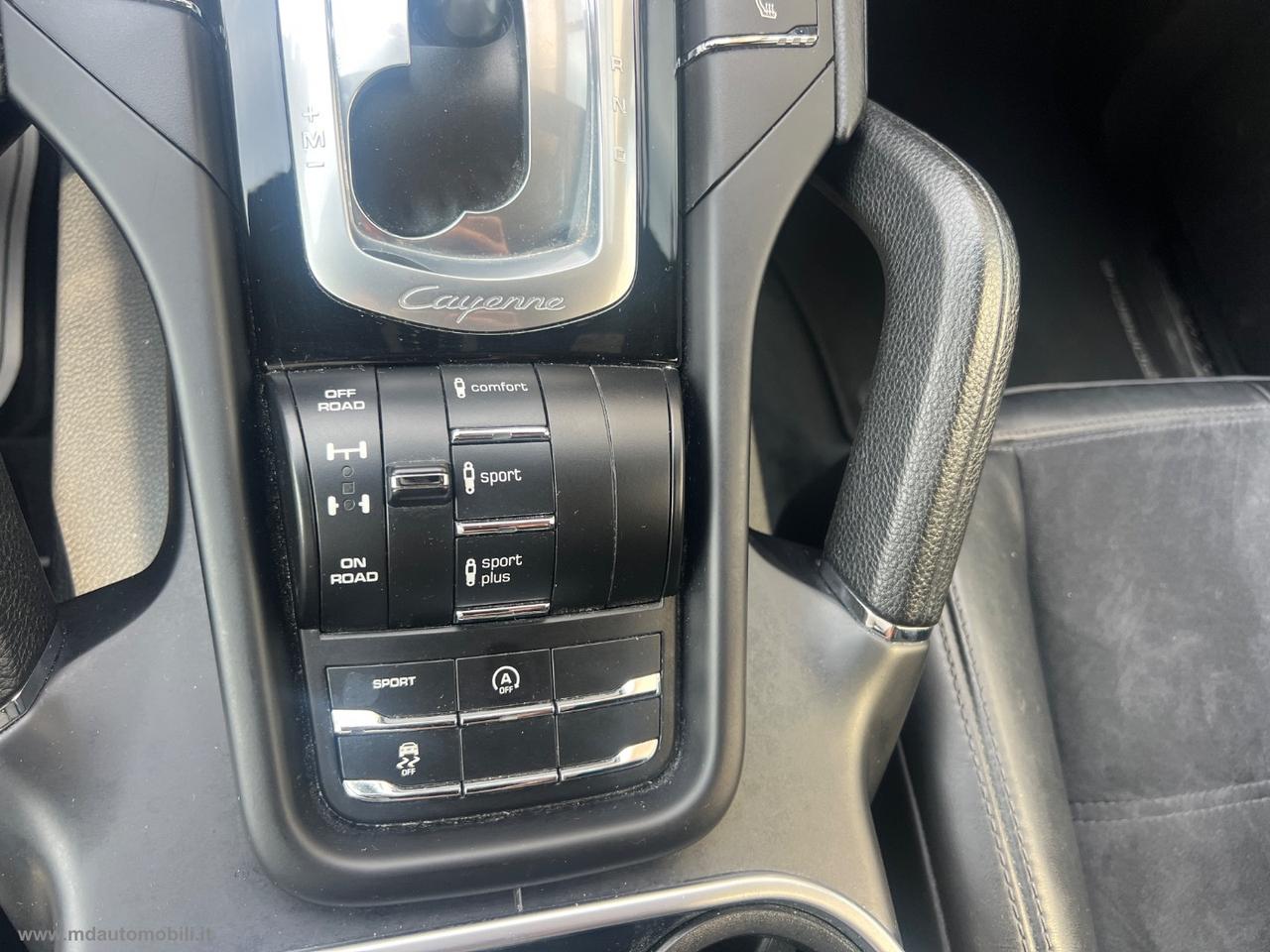 PORSCHE Cayenne 3.0 Diesel Platinum Edition CERCHI 21 LED