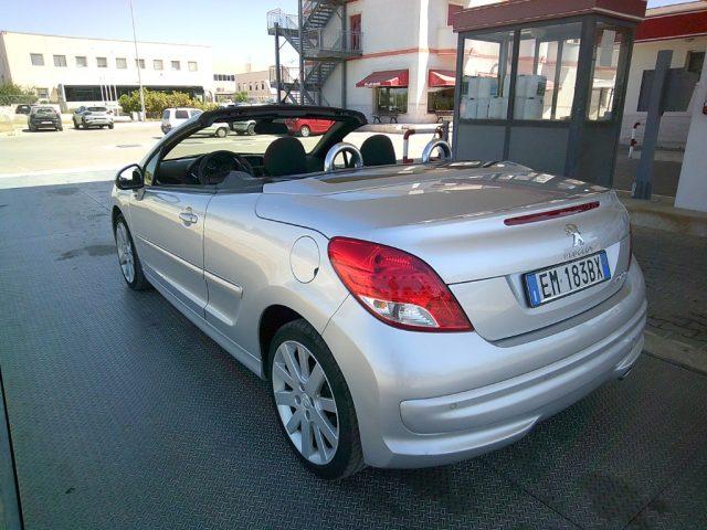 PEUGEOT 207 1.6 8V HDi 112CV CC Allure