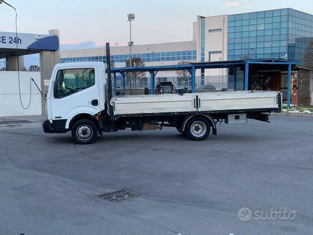 NISSAN CABSTAR ANNO 10/2011 SUPER PREZZO!