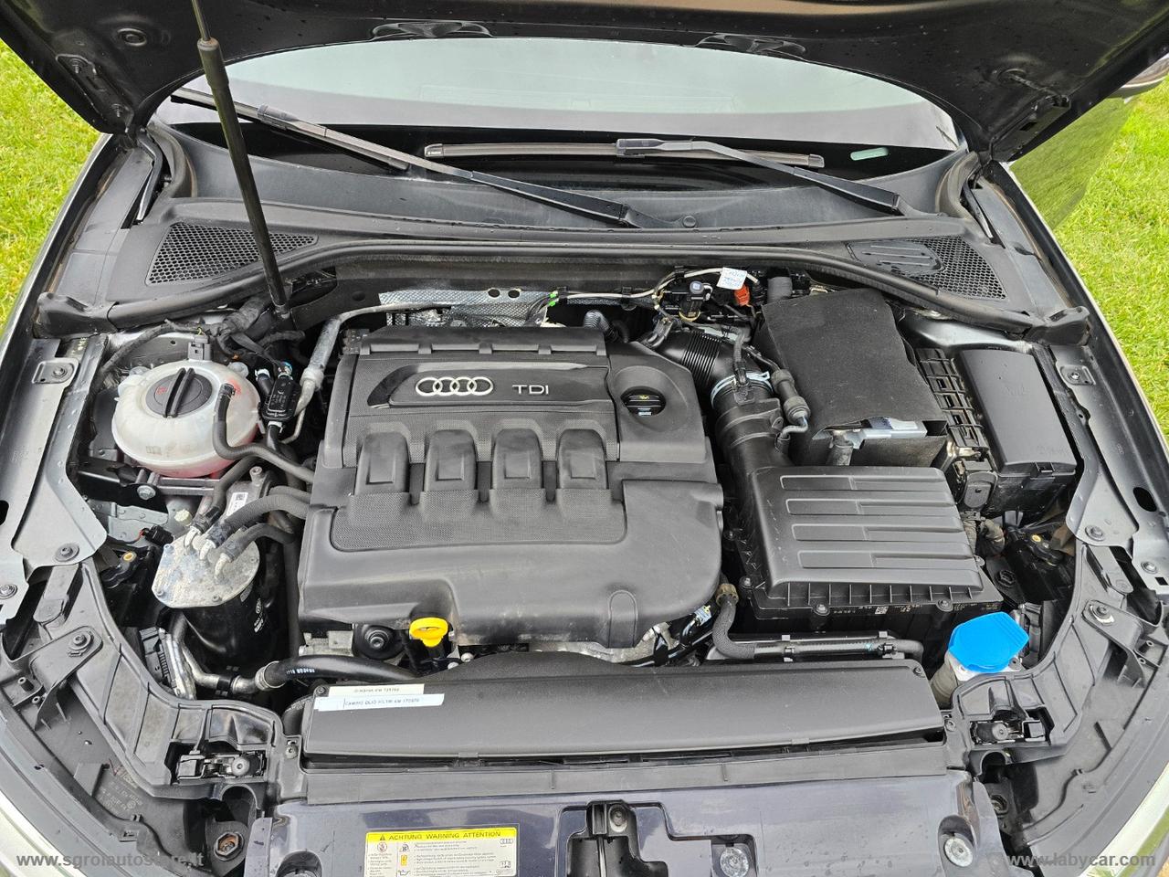 AUDI A3 SPB 2.0 TDI S tronic S-LINE