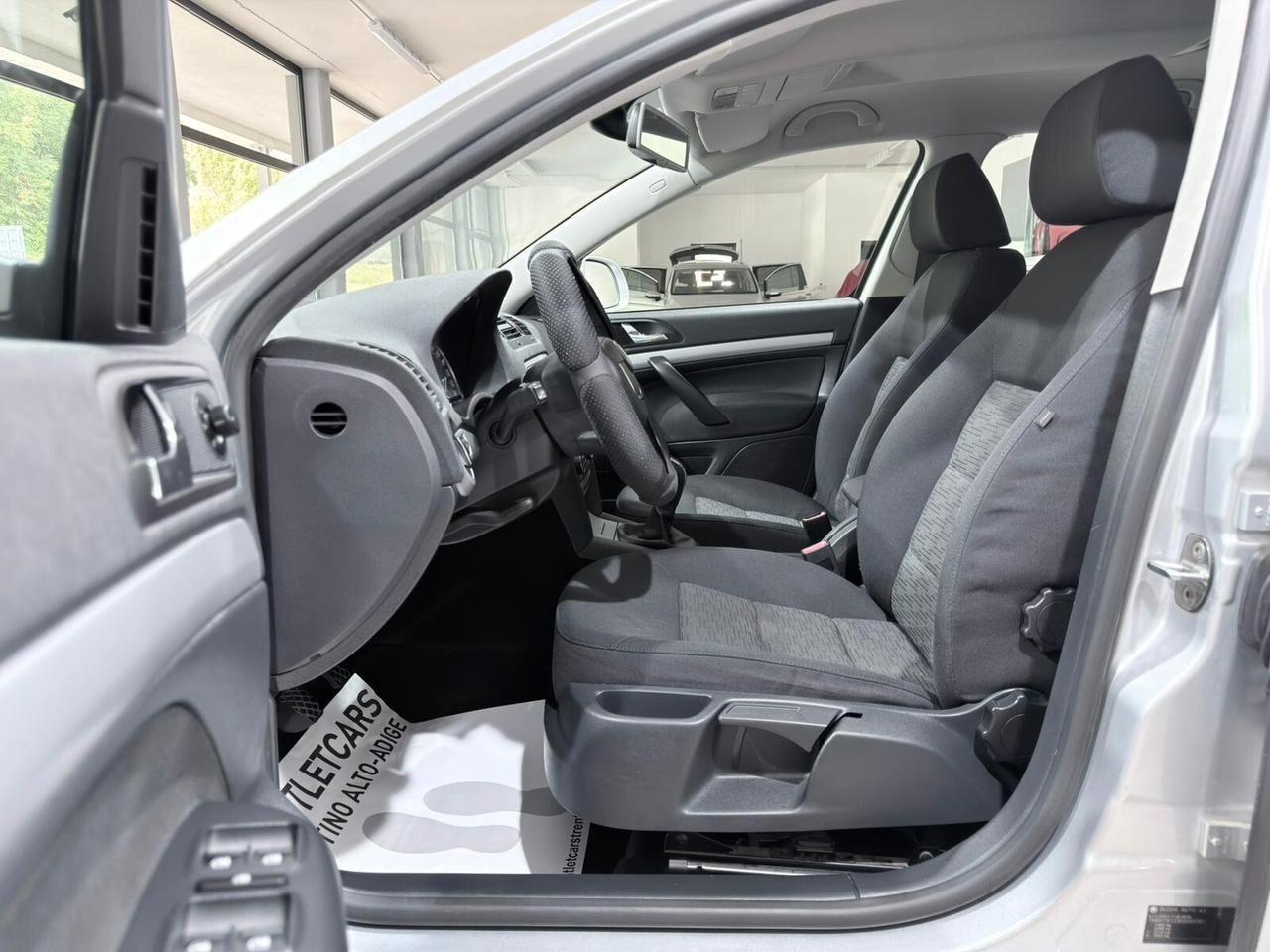 SKODA OCTAVIA 1.6TDI 105cv 1PROPRIETARIO