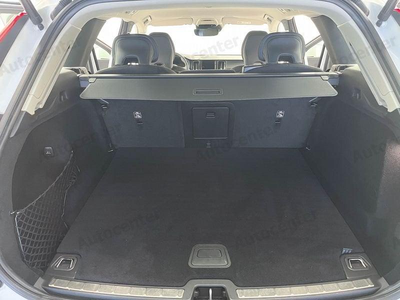 Volvo XC60 XC60 B4 (d) FWD 197CV AUT MOMENTUM PRO