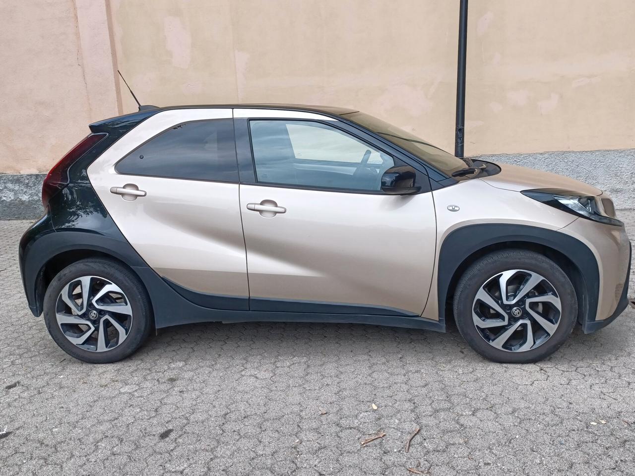Toyota Aygo X 1.0 VVT-i 72 CV 5 porte Trend